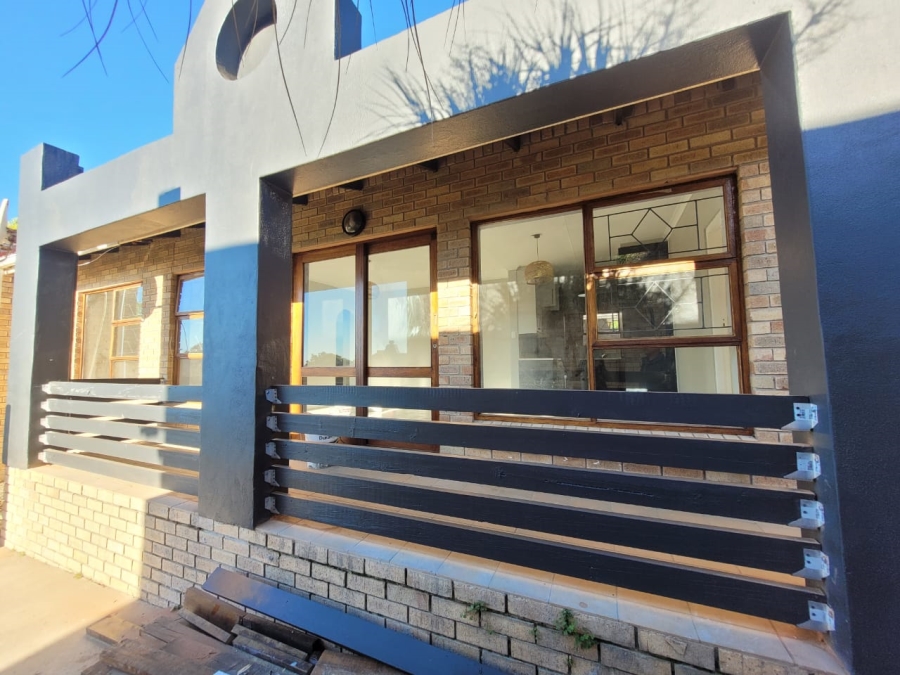 To Let 3 Bedroom Property for Rent in Wavecrest Eastern Cape